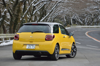 「DS3」は、「シック」「スポーツシック」とも、8スピーカーのHiFiオーディオが標準装備となった。