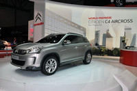 「シトロエンC4エアクロス」は、三菱自動車とPSAプジョー・シトロエンの共同開発車。「RVR」より欲しくなるのが不思議!?