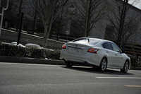 パワートレインは2.5リッター直4エンジンとCVTの組み合わせ。駆動方式はFFのみで、4WD車の設定はない。
    