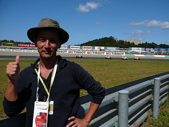 ランクの低いプレスパスでこんな１コーナーの内側までいけてしまった……F1じゃあり得ん！