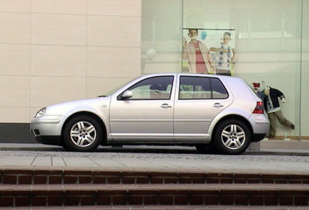 【スペック】全長×全幅×全高＝4155×1735×1455mm/ホイールベース＝2515mm/車重＝1330kg/駆動方式＝FF/1.8リッター直4DOHC20バルブターボ・インタークーラー付き(150ps/5700rpm、21.4kgm/1750rpm)/車両本体価格＝340.0万円(テスト車＝同じ)