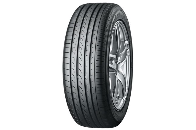 「ヨコハマBluEarth RV-02」