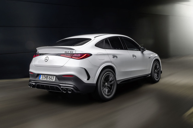 新型「メルセデスAMG GLC43 4MATICクーペ」発売 最高出力421PSの2
