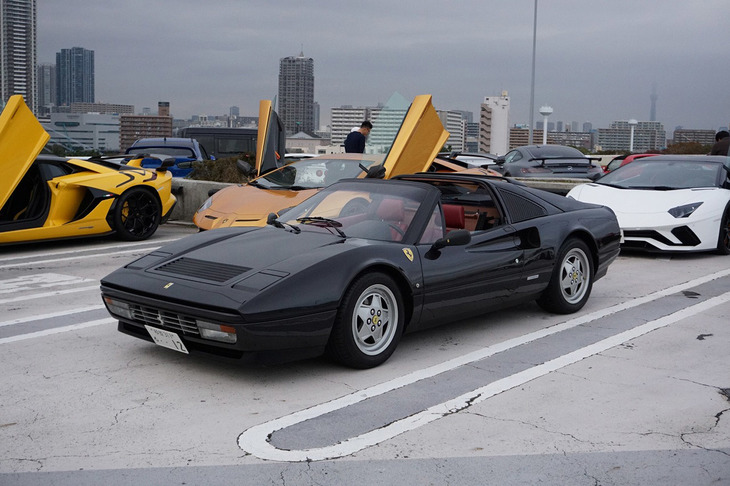 カッコよすぎるぞ、俺の「フェラーリ328」。