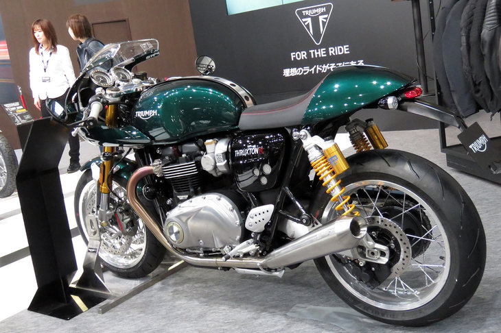 トライアンフ・スラクストンR