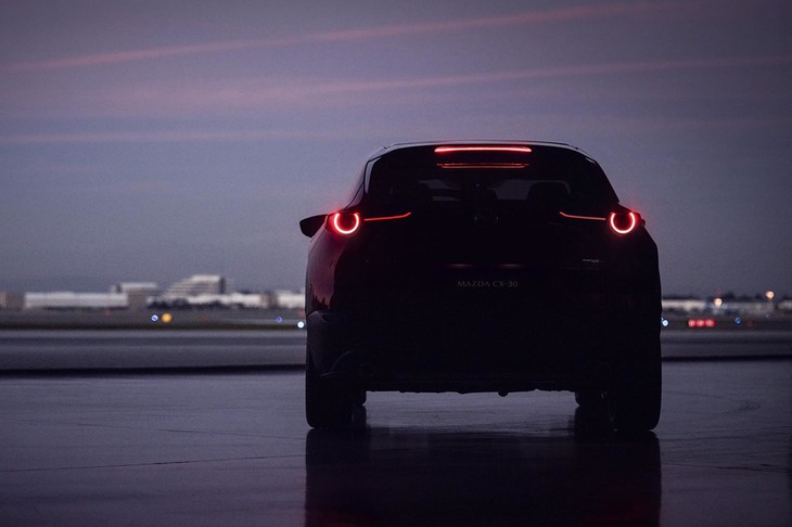 マツダCX-30