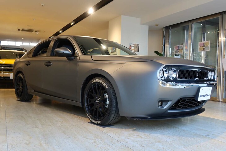 光岡自動車の創業55周年を記念してつくられた「ミツオカM55コンセプト」。「ホンダ・シビック」をベースに、オリジナルデザインのボディーが架装されている。