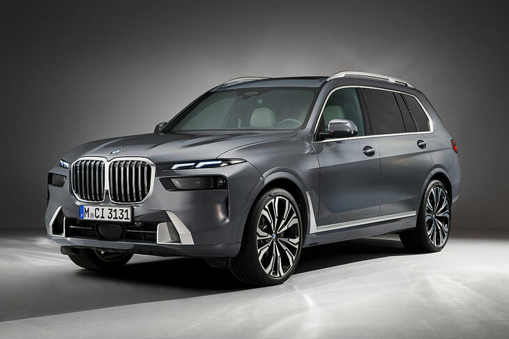BMW X7フェイスリフト／価格：9万7700ユーロ（約1370万円）～／市場投入時期： 間もなく。BMW X7のフェイスリフトは、BMWに新しいラグジュアリークラスである7シリーズ同様のデザインテイストを導入している。ボンネットの下には、マイルドハイブリッド技術を搭載する。