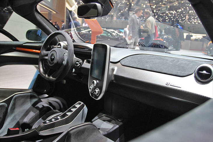 マクラーレン・セナ（インテリア）