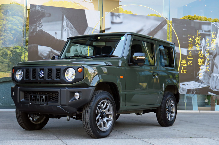 キワコトが手がけた「スズキ・ジムニー」のビスポークカー。外観はほぼノーマルのままだ。