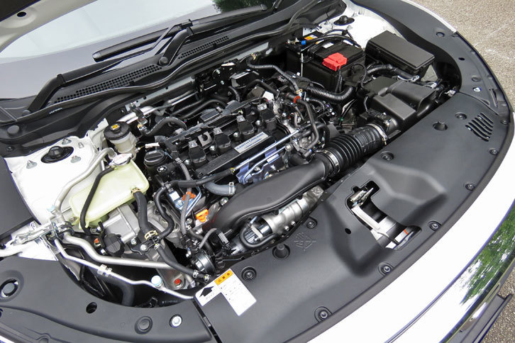 ホンダ・シビックセダン（エンジン）