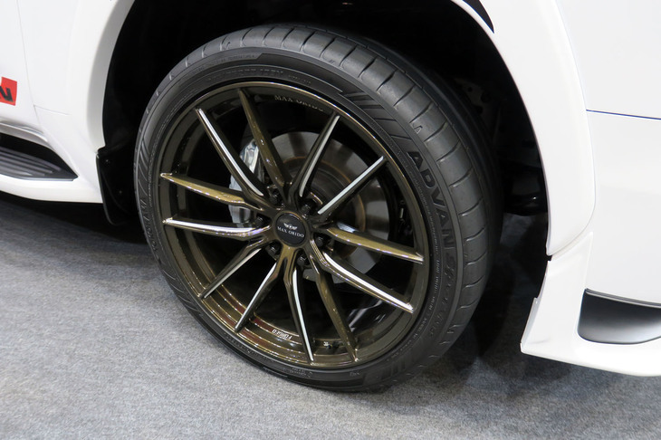 トヨタ・ランドクルーザー300（「ヨコハマ・アドバン スポーツV107」装着車）