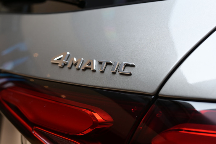 「4MATIC」のバッジ。