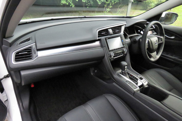 ホンダ・シビックセダン（インテリア）