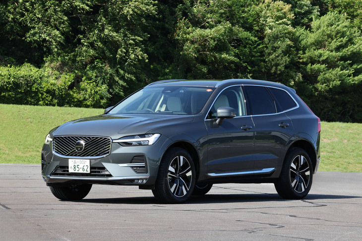 ボルボXC60ウルトラB5 AWD