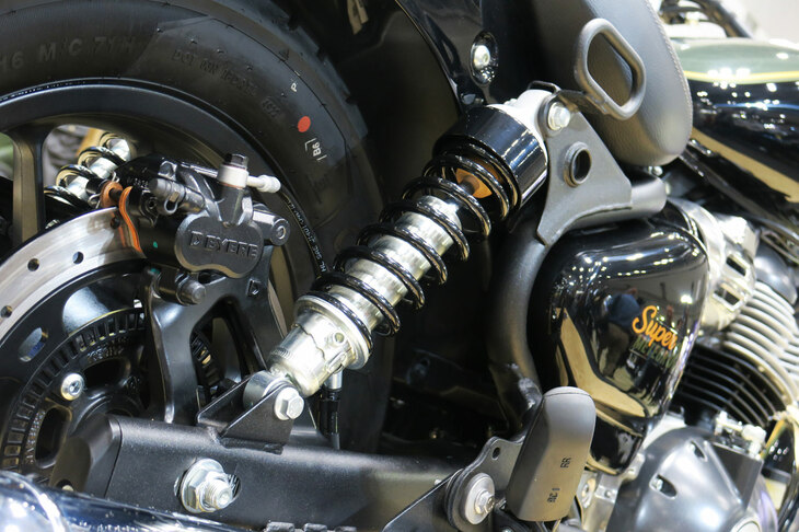 ロイヤルエンフィールド・スーパーメテオ650