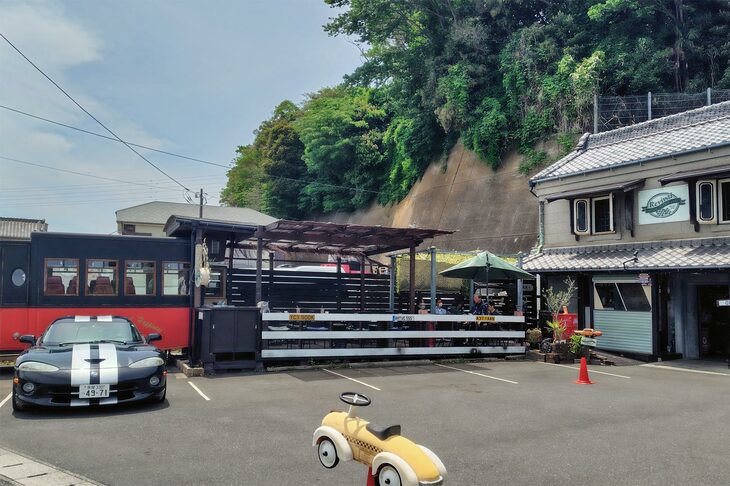 続きまして、同好の先輩S氏と三浦のリバイバルカフェで快気祝い。