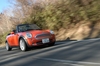 MINIクーパー・コンバーチブル（5MT）【試乗記】 屋根をなくして、ユルさを得た の画像7