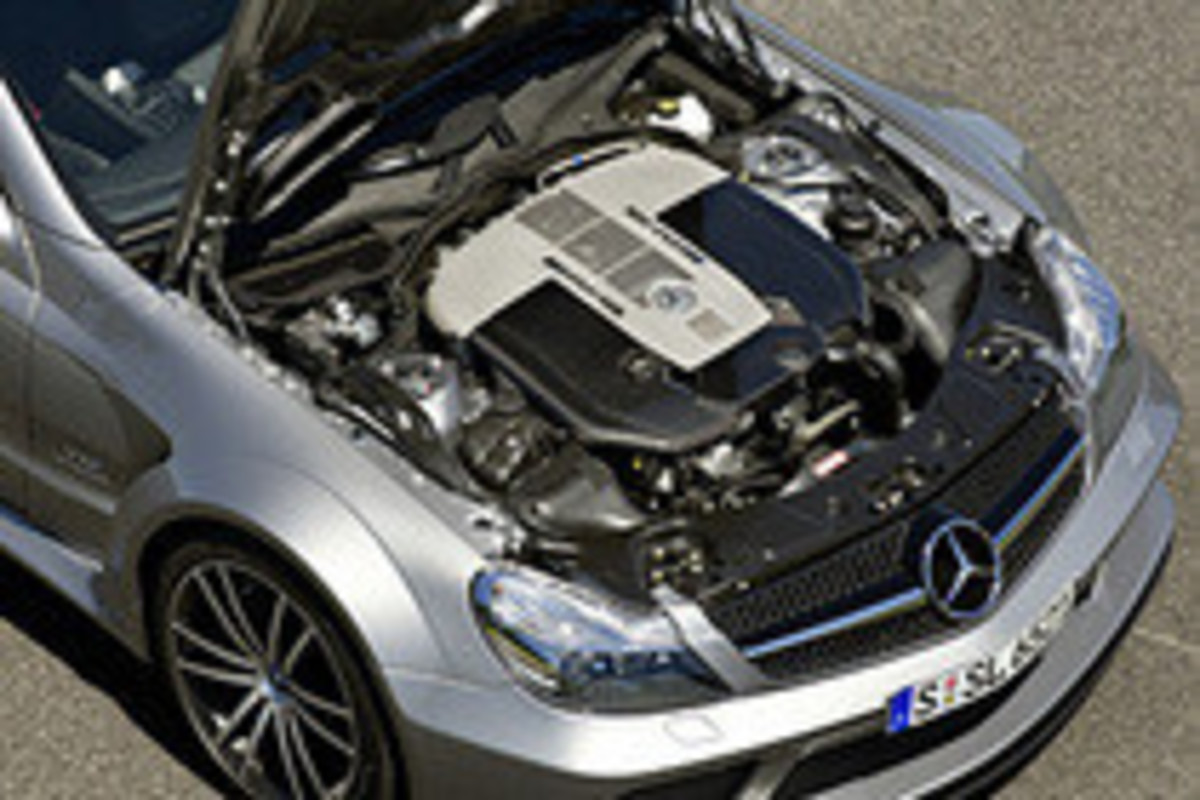 AMGのスペシャルモデル「SL65AMGブラックシリーズ」発表 【ニュース