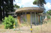 ちょっとしゃれたスタンドの跡。アピというブランドだったのを覚えている。シエナにて2018年6月撮影。