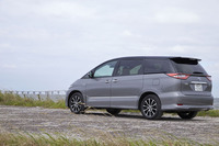 トヨタ・エスティマハイブリッド アエラス スマート