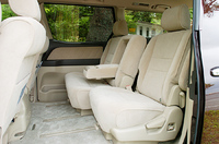 トヨタ・アルファードAX「Lエディション」8人乗り（4AT）【ブリーフテスト】の画像