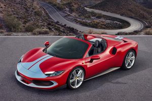 フェラーリが「296GTS」を発表　最高出力830PSを誇る最新のオープントップモデル