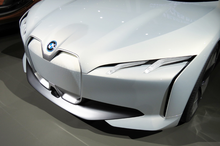 BMW iビジョンダイナミクス