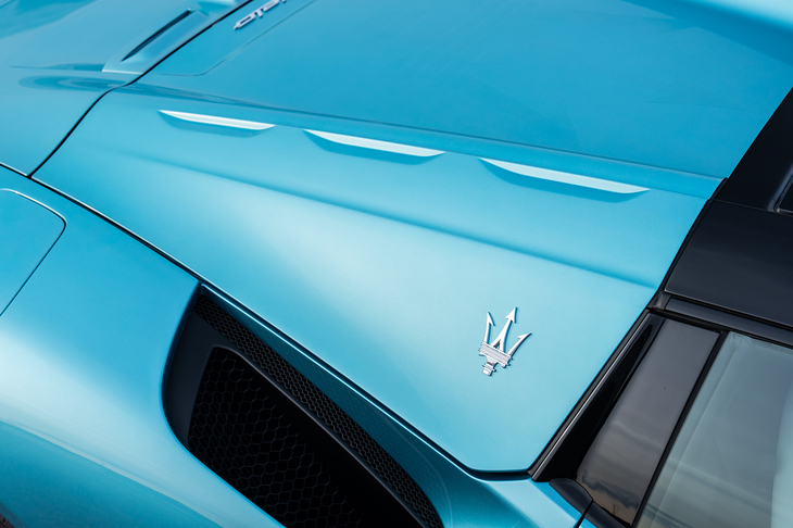 マセラティMCプーラ チェロ