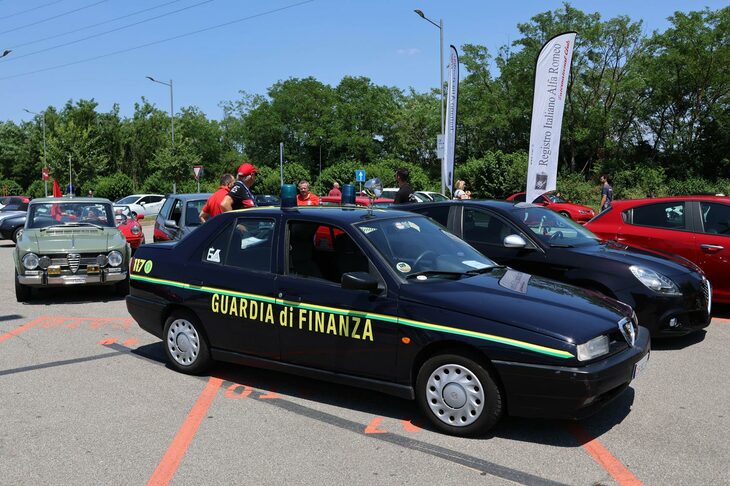 マッシモさんは愛車とともに、2025年6月22日にアレーゼで開催された「アルファ・ロメオ155周年記念祭」に参加した。