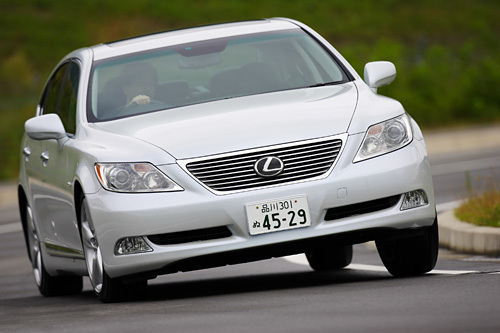 レクサスLS460 バージョンS（FR/8AT）／バージョンU “Iパッケージ”（FR/8AT）【試乗速報】