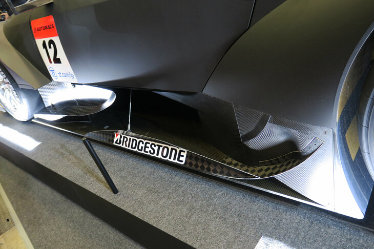 ブリヂストンの競技用タイヤを装着した、TEAM IMPULの「Nissan Z GT500」。