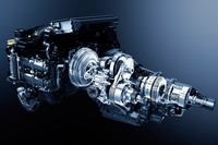 2.4リッター車に搭載される「スバルパフォーマンストランスミッション」。チェーン式CVTという基本構造は「リニアトロニック」と同じだが、より大きなトルクにも耐えられるほか、ステップ変速時のシフトスピードも速くなっている。