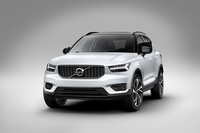 ボルボが新型コンパクトSUV「XC40」を世界初公開
