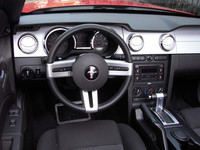 第356回：笑撃！　えっ、フェラーリじゃないの？　08年「フォード・マスタング・コンバーチブル」のおハナシの画像