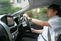 発進加速は、ガソリンターボ搭載車を凌ぐ。もちろん音も静か。