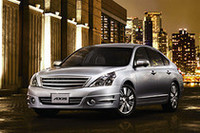 オーテック、新型「ティアナ」をさらに上質にの画像