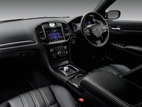 「300S」のインテリア。