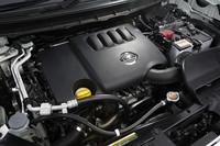 ルノーが基本的な設計を担当し、日産の環境技術を取り入れることで完成した2リッターのディーゼルターボユニット。フランスのクレオン工場で製造される。