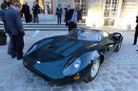 入口に展示された「ジャガーXJ-13」。