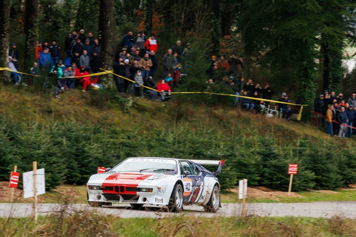 生まれて初めて走ってるシーンを見た「BMW M1」のGr.B。直6エンジンからは澄んだ爆音が。