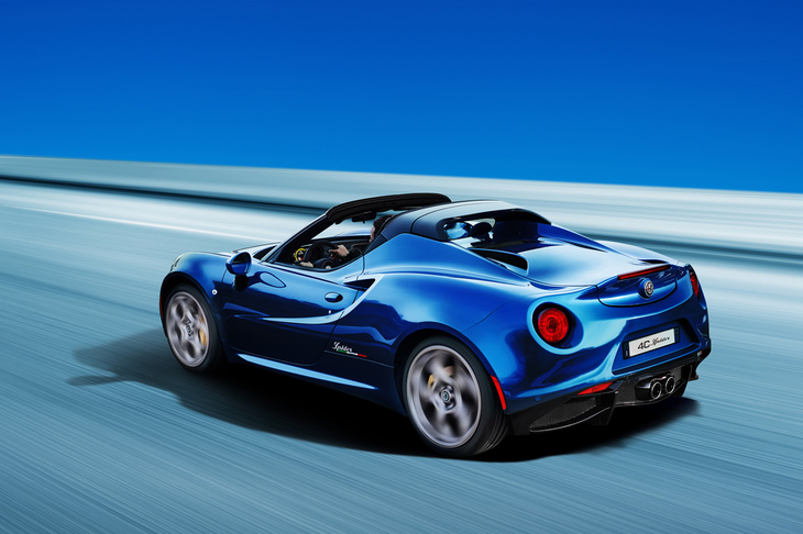 「4Cスパイダー イタリア」