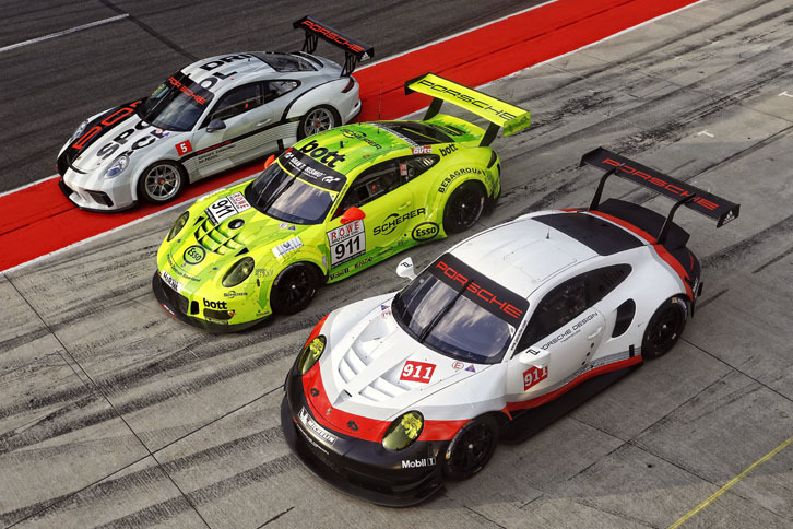 今回試乗した3台のレーシング911。手前から「911 RSR」「911 GT3 R」「911 GT3 Cup」。