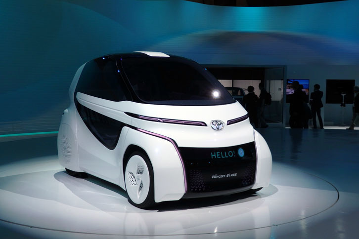 小型モビリティーの「トヨタConcept-愛i RIDE」。