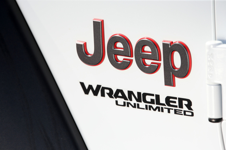 1941年に登場した軍用車「ウィリスMB」を“祖先”とするジープの本格クロスカントリーモデル「ラングラー」。「JL」と呼ばれる新型は、2017年のロサンゼルスモーターショーで発表された。