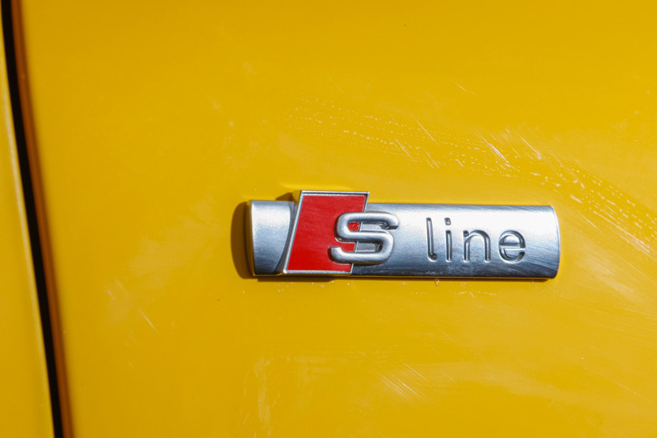 「Sラインパッケージ」装着車は内外装に専用のドレスアップが施されるほか、標準よりも25mmローダウンした、専用のスポーツサスペンションが装着されている。