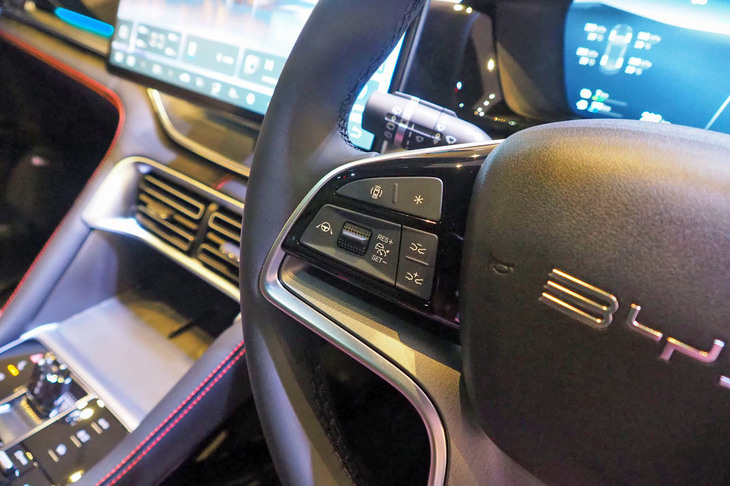 BYDシーライオン6（ステアリングホイールスイッチ）