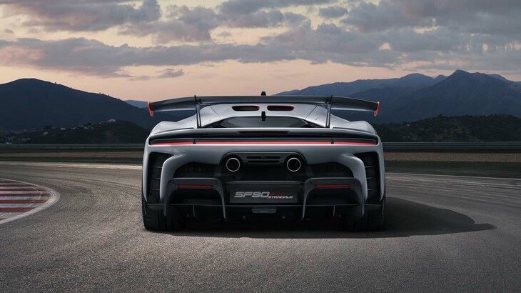 フェラーリSF90 XXストラダーレ