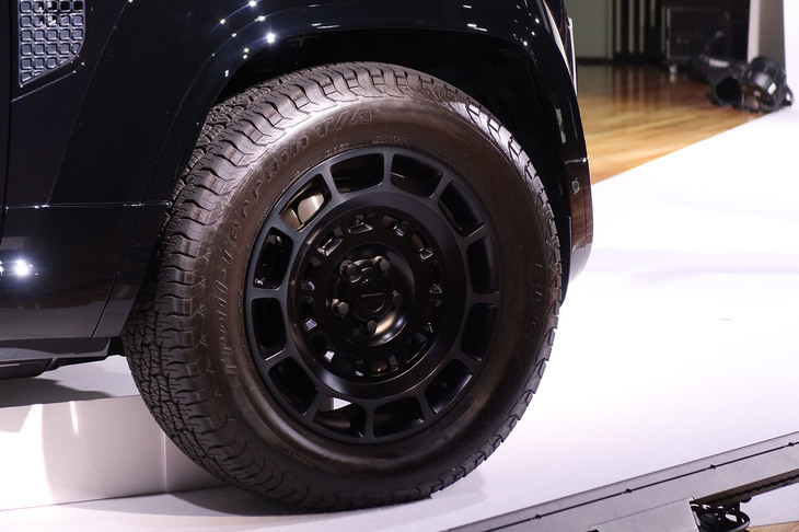 ディフェンダー110オクタ ブラックP635（フロントホイール）