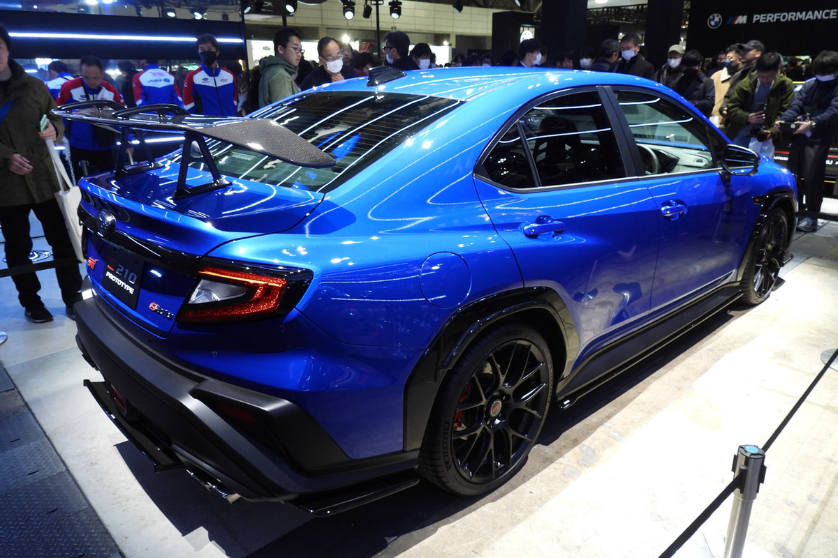 スバルとSTIがコンプリートカー「S210プロトタイプ」を世界初公開